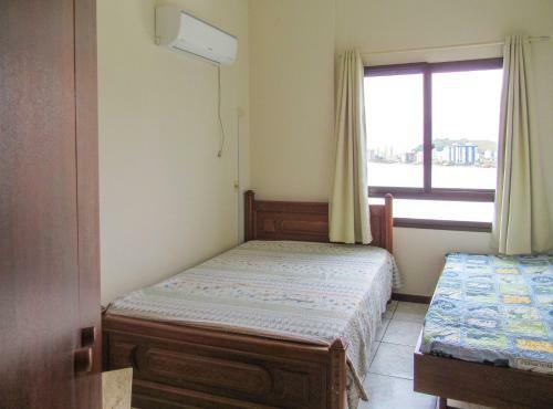 Apartamento Apto A Beira-mar Com Piscina Em Martim De Sa Sp