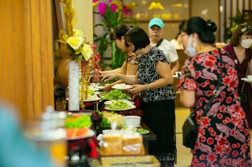 Le Center Hotel