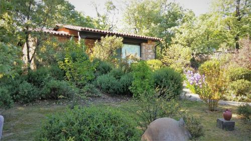 Apartamentos El Roble