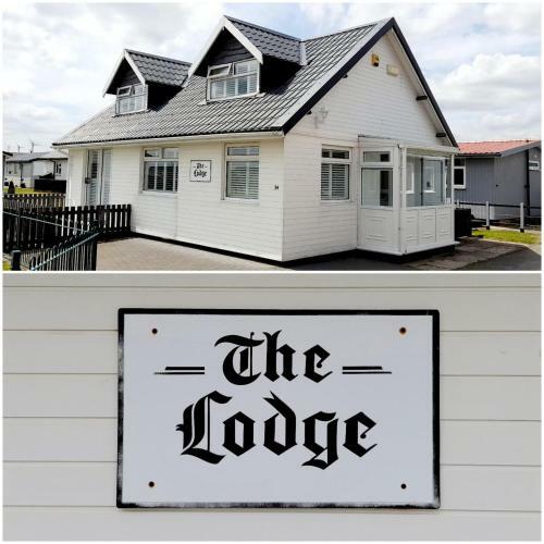 Stunning Two Storey Spacious Chalet