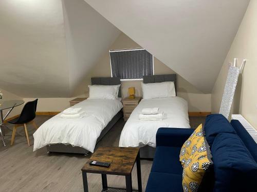 Apartamento City Road Birmingham Studios From Oofy With En-suites