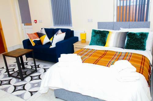Apartamento City Road Birmingham Studios From Oofy With En-suites