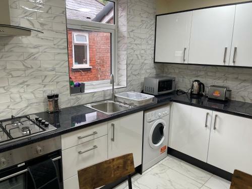 Apartamento City Road Birmingham Studios From Oofy With En-suites
