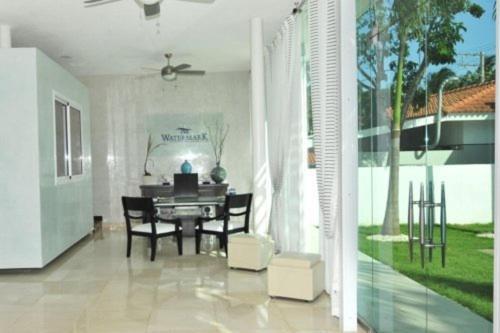 Aparthotel Watermark Luxury Oceanfront Residences