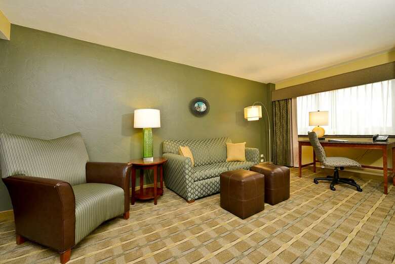 Best Western Premier Waterfront Hotel & Convention Center