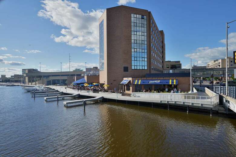 Best Western Premier Waterfront Hotel & Convention Center