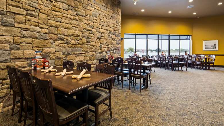 Best Western Premier Waterfront Hotel & Convention Center