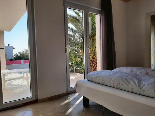 Apartamento Helles Doppelzimmer Mit Bad, Terasse Und Pool