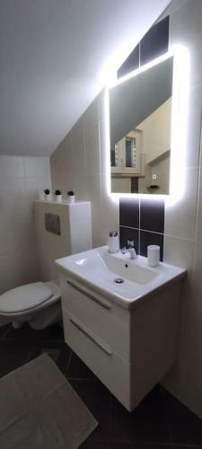 Luxury City Centre Apartment With Stunning View