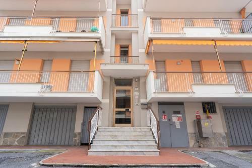 Apartamento [via Bologna] Tranquillo E Comodo A 400m Dal Mare.