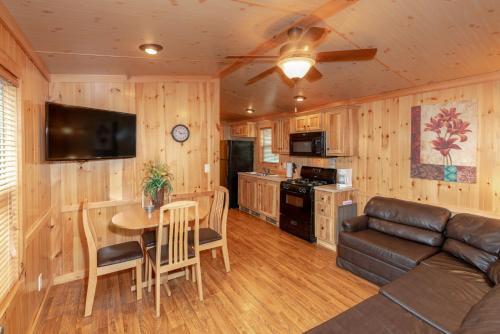 Hotel Hidden Ridge Rv Resort - Michigan