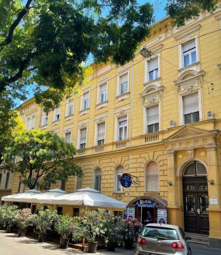 Apartamento Biztos Kuck�
