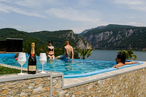 Bed & Breakfast Rex Infinity View 4* Cazanele Dunarii