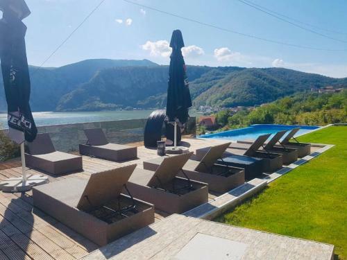 Bed & Breakfast Rex Infinity View 4* Cazanele Dunarii