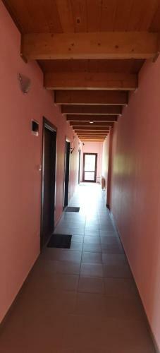 Hostal Pensiune Si Cazare La Mitza