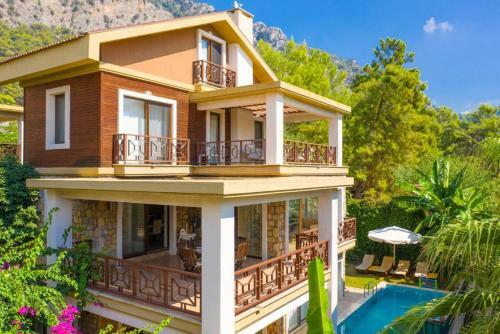 Deniz Ve Do?a Manzaral? 4+2 Villa Dilara