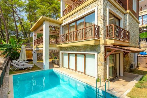 Deniz Ve Orman Manzaral? 4+2 Villa Almina