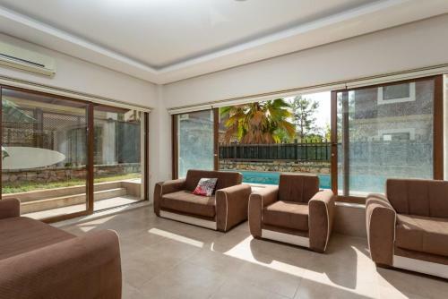 Deniz Ve Orman Manzaral? 4+2 Villa Almina