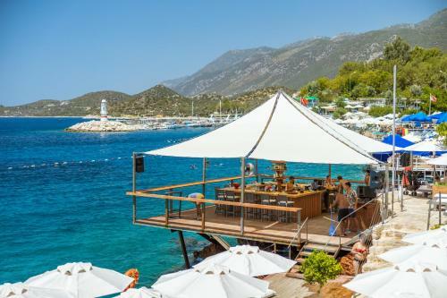 Hera Hotel