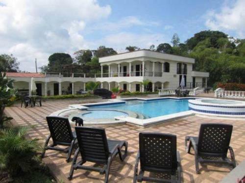 Hotel Campestre Mansi�n Cafetera Quind�o