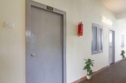 Oyo 91582 Hotel Lavish Stay