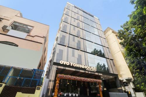 Hotel Oyo Townhouse 1033 Ameerpet