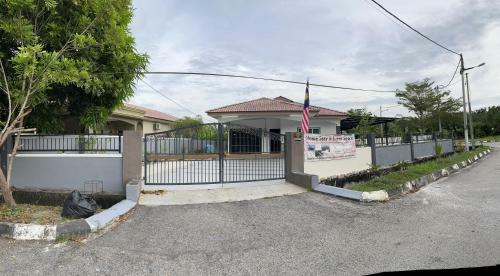 Banglo Homestay_byeyzanee