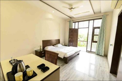 Hostal The Sanidhya Cottage