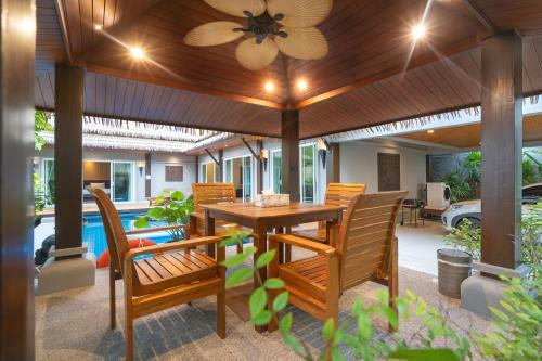 Rawai Nai Harn Grand Villa 303