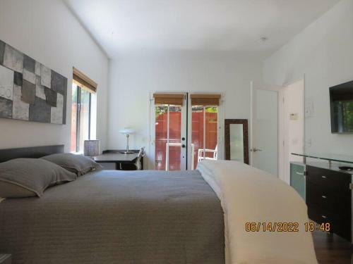 Cool Pad 2 Electric Car Garage Beach Central 8 Ok