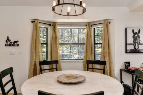 Harmony Ridge Ranch Nestled On A Secluded 6 Acres