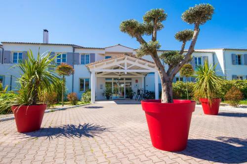 Hotel Thalacap Ars-en-r�