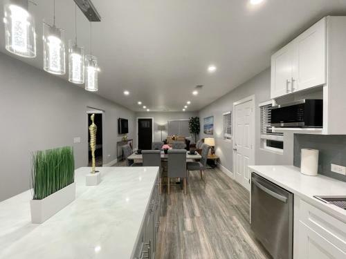 @ Marbella Lane - Stunning Modern Home In Sj
