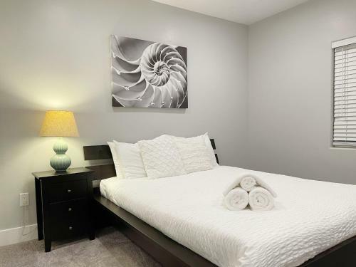 @ Marbella Lane - Stunning Modern Home In Sj