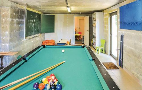 Five-bedroom Holiday Home In Somme-leuze