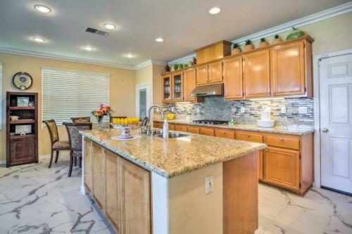 Luxury San Diego Home With Pool, Spa And Views!