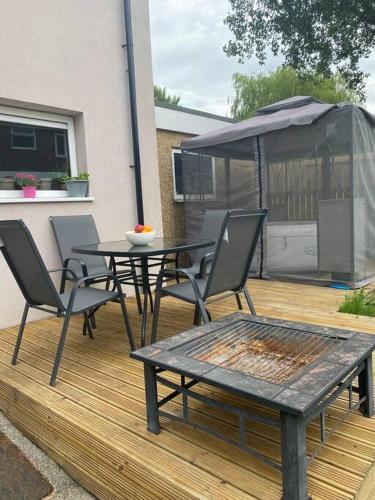 Apartamento Welcoming Double Room With Comfortable King Size Bed.