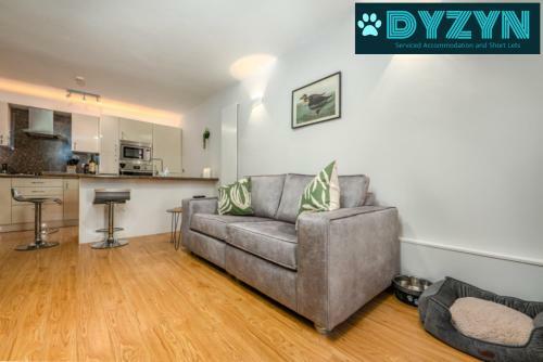 The Coach House Roath - Short Lets In Cardiff