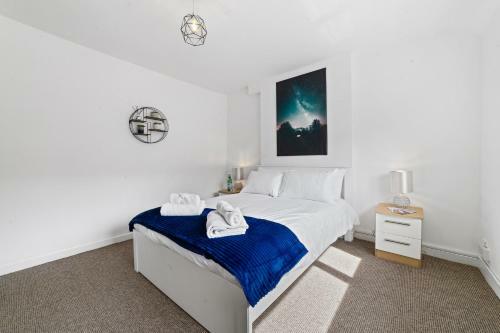 Village Cwtch Whitchurch 2 Bedroom Apartment