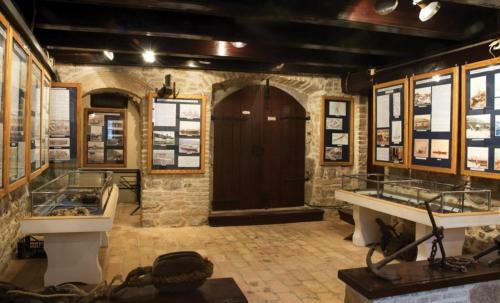 Zora Apartment, Centar Senj