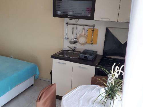 Apartamento Nice Home With Private Terrace Situated Near The Beach