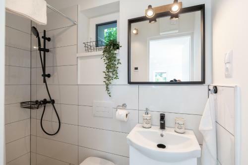 Villa K?hegy Apartman Zam�rdi