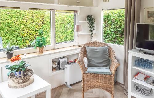 Nice Home In Renesse With Wifi And 2 Bedrooms