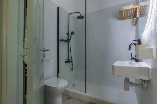 Monte Estoril Train Station - Seaside Apartment