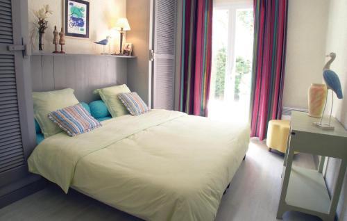 Holiday Home Chemin Du Clos Des Grennettes