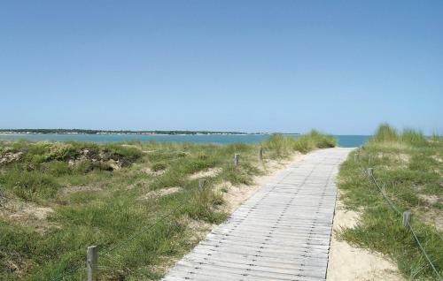 Holiday Home Chemin Du Clos Des Grennettes