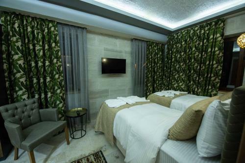 Ahiyan Hotel