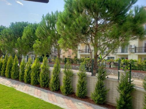 Lovely 1 Bedroom Apartment With Swimming Pool