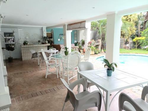 Hostal Driftwood Suite - Villa Roc Guesthouse