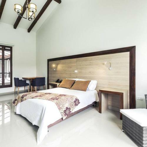 Villa Mansi�n En Guatap� - Colombia